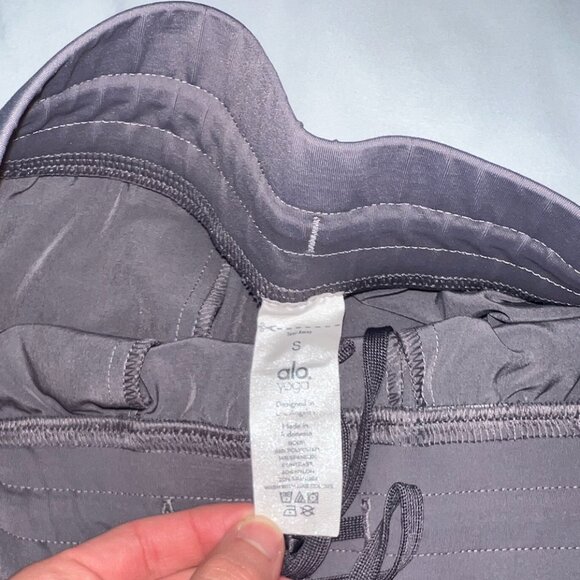 Alo Men's 7" Repetition Shorts - Picture 2 of 3